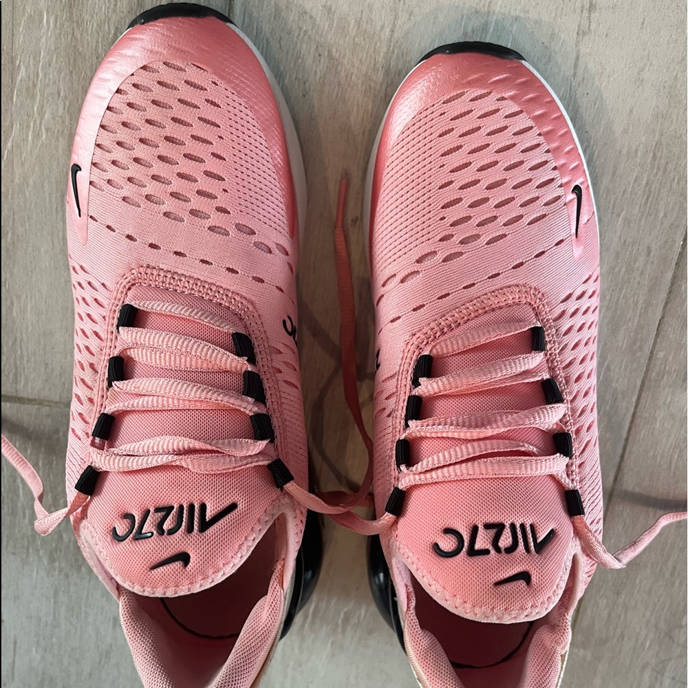 Nike Air Max 270
